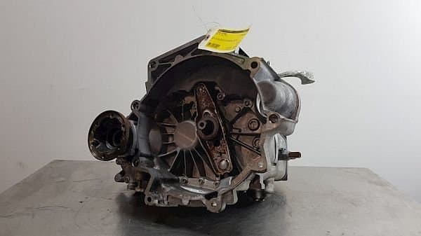 Audi A1 Sportback (8XA) Manual Gearbox 2
