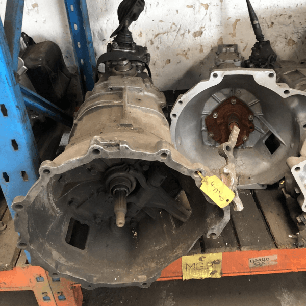 Mitsubishi 4m40 2.8 diesel 4×2 manual gearbox