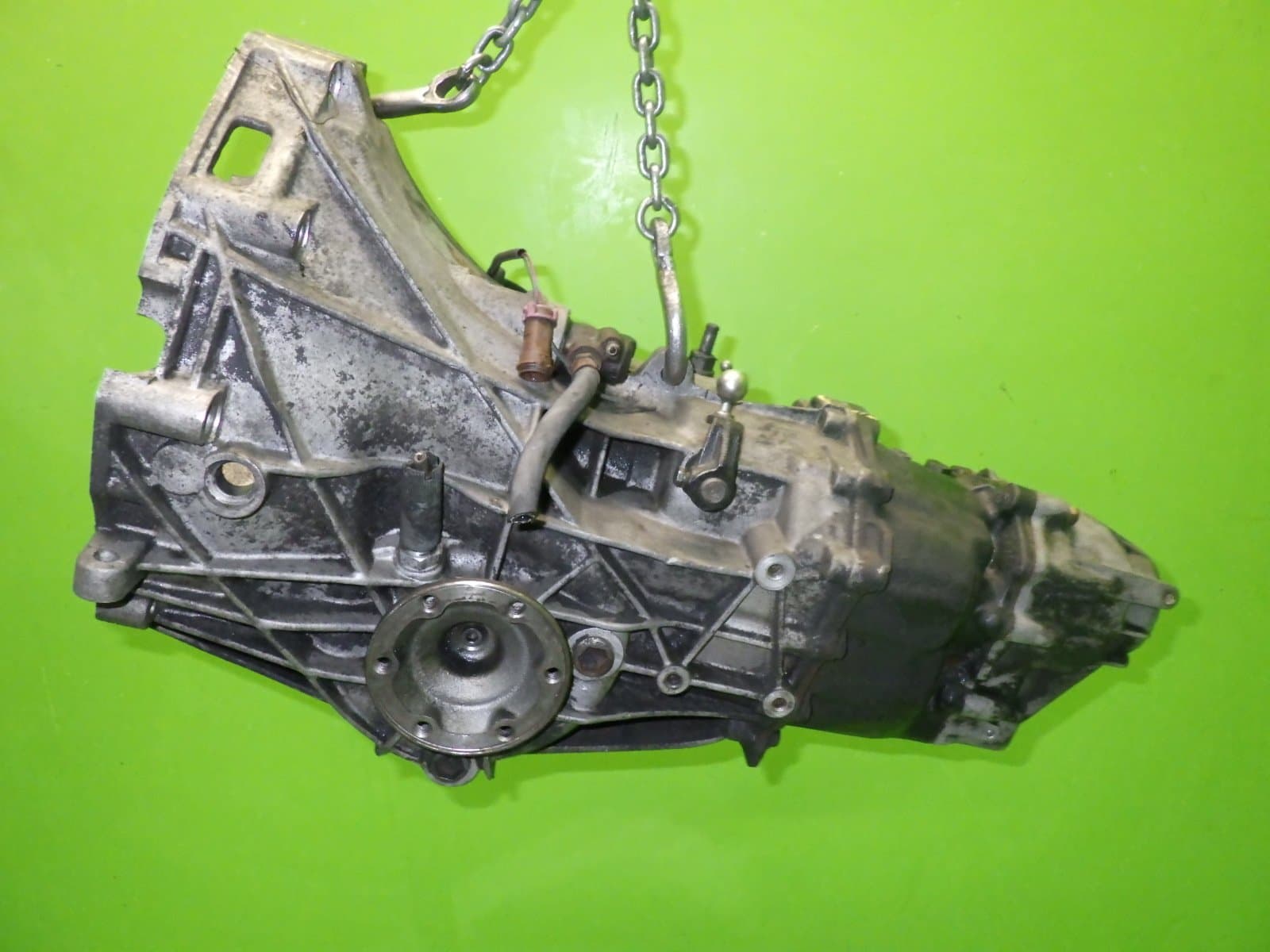 Audi 100 (44 / 44Q / C3) Manual Gearbox – OEM & Reconditioned Transmission 2