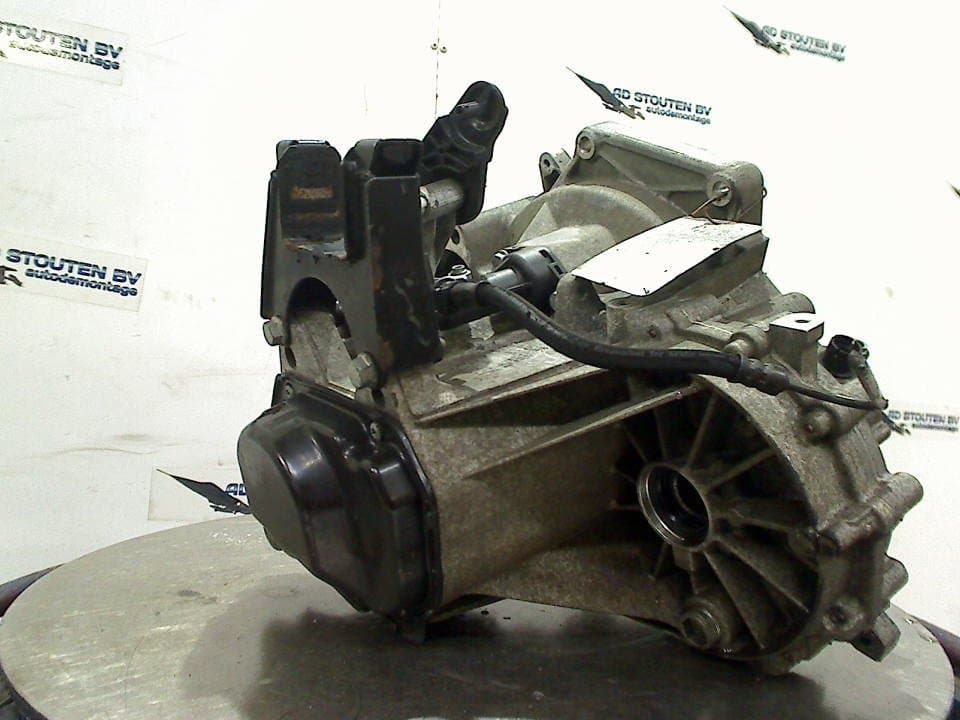 Audi A1 Sportback (8XA, 8XF) Manual Gearbox 5