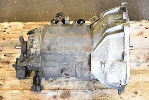 Mercedes-Benz – /8 (W115) – Manual Gearbox