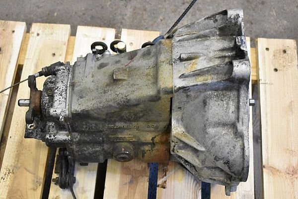 Mercedes-Benz /8 (W115) – Manual Gearbo 2